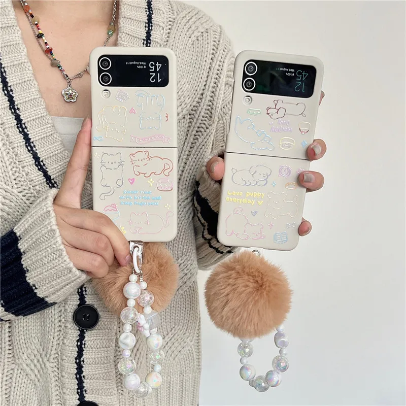 Cartoon Hand Drawn Dog Cat Bracelet Chain Phone Case For Samsung Galaxy Z Flip 3 4 5 Z Flip5 ZFlip5 Shockproof Back Cover