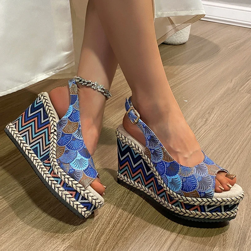 

Hot Seller Peep Toe Chunky for Sexy Colour Striped Buckle Strap Women Zapatos Braided Wedges Platform Sandle Thick Bottom Sandal