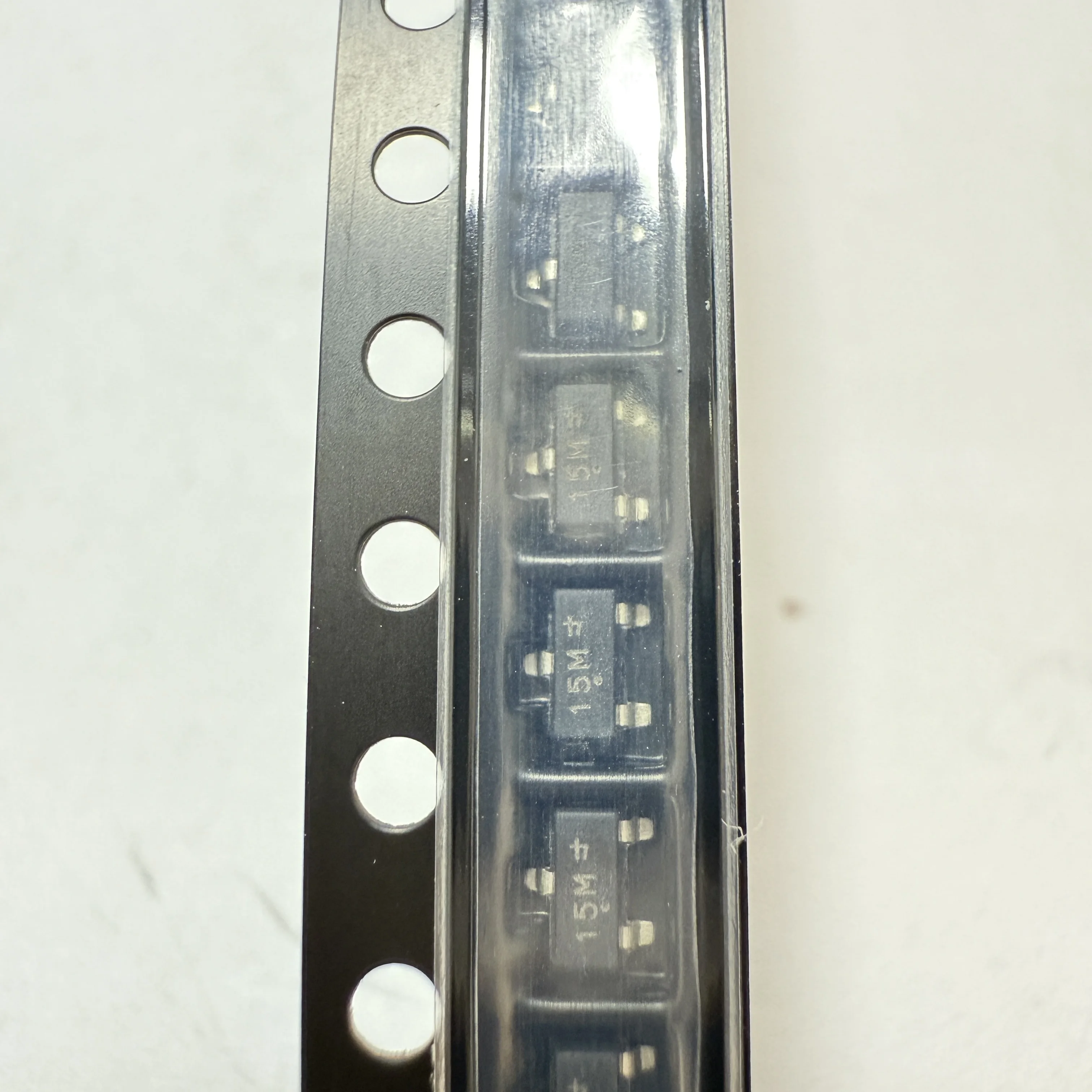 

50PCS/LOT SM15T1G (Circuit Protection)