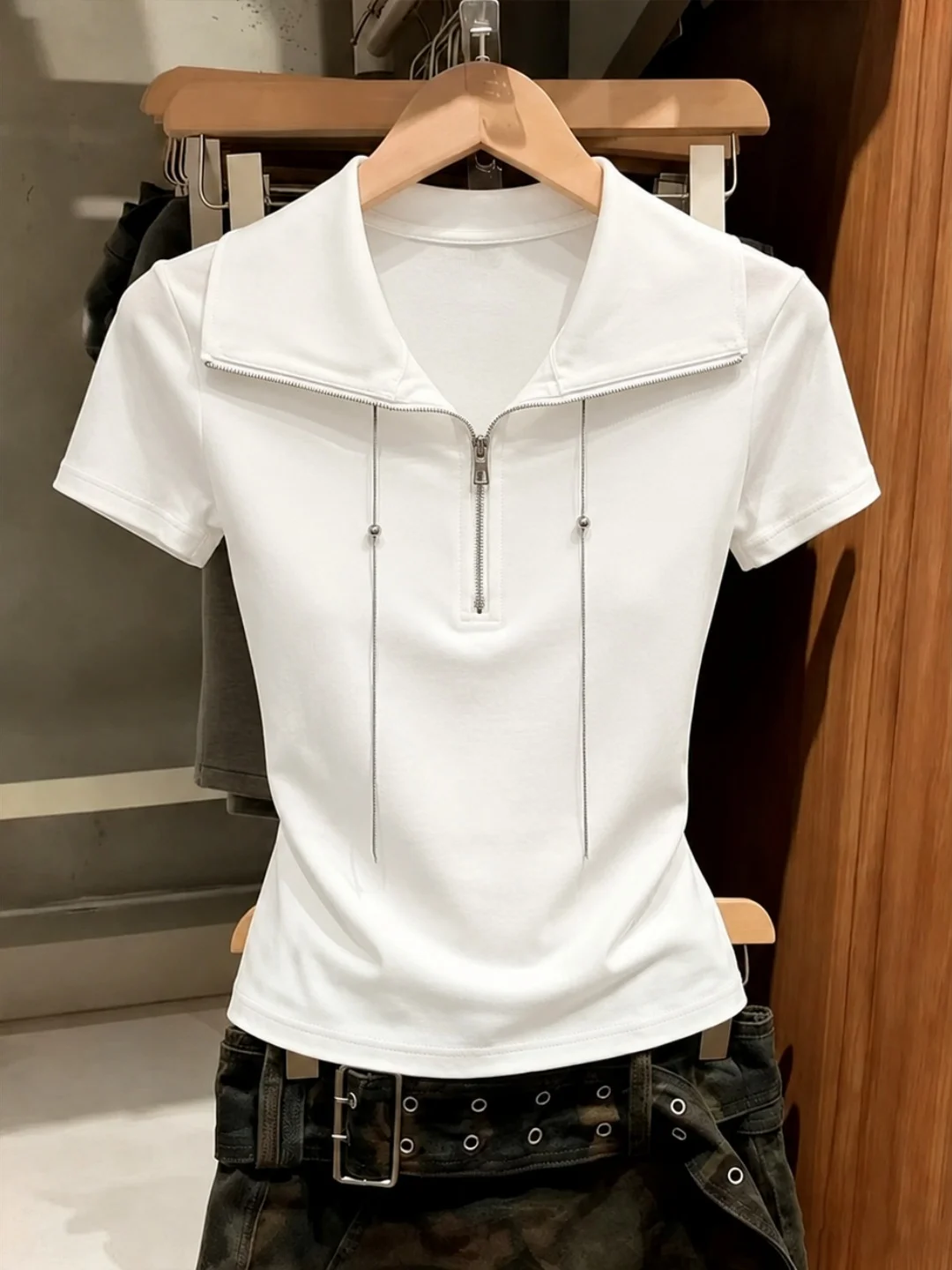 

Summer Commute Versatile Short Sleeve T-Shirt Half Zip Hoodie Slimming Korean Style Unique Design Top Women's Fashion