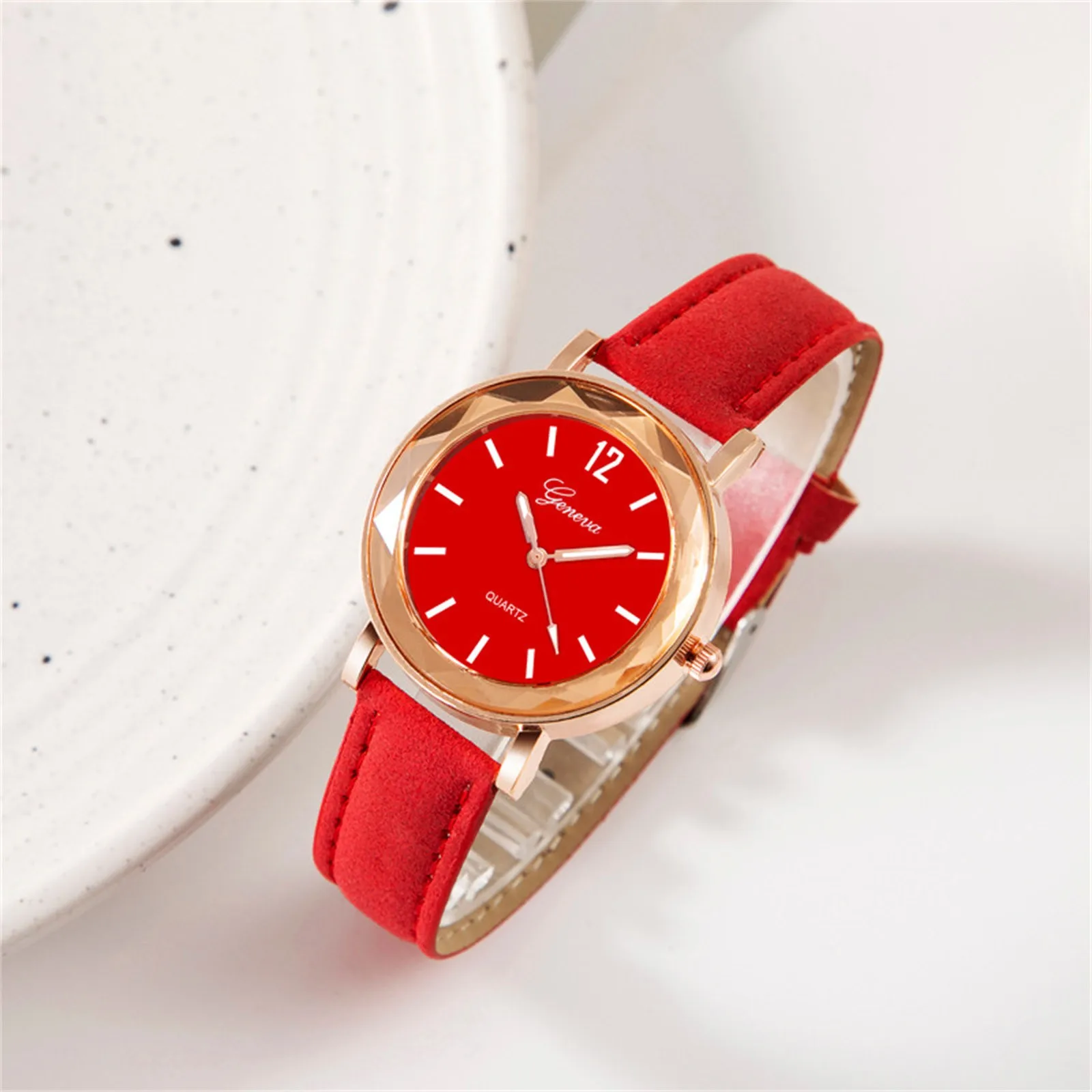 New Ladies Casual Watch Fashion Women's Watches Analog Quartz Leather Wristwatches Female Clock Gifts Reloj Mujer