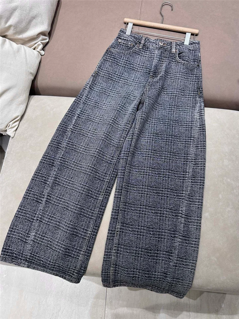 26 Autumn/Winter New Women's Pattern Wide-Leg Jeans