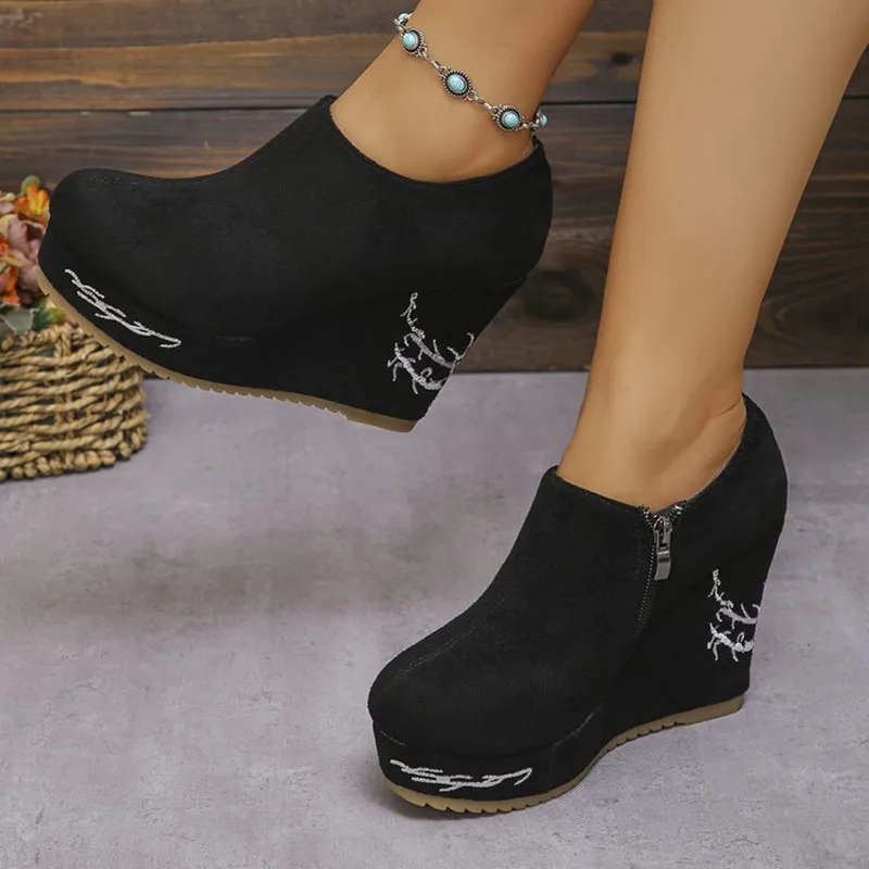 Spring Autumn 2026 New Embroidery Design Women's High Heel Lolita Shoes Fashionable Solid Zipper Wedge Casual Women Single Shoes