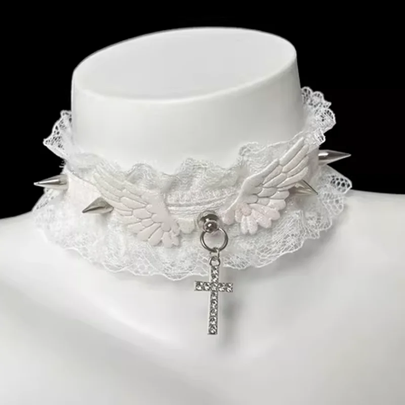 Collier Lolita en dentelle noire et blanche pour femmes, pendentif gothique en cristal, croix, ailes d'ange, Rivet, ras du cou, Punk, bijoux de fête