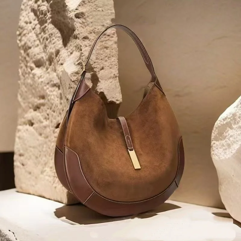 Winter-Umhängetasche aus Wildlederimitat, einfarbig, Retro-Umhängetasche, hochwertige Pendeltasche für Damen, vielseitige, leichte Luxus-Tragetasche