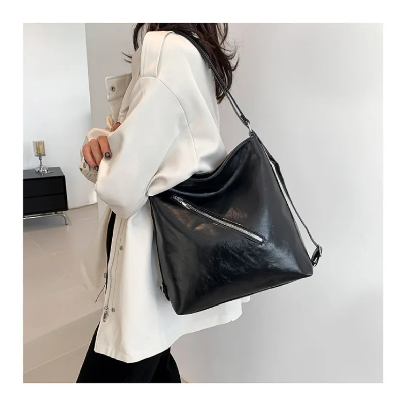 Commuting Personality Trend Backpack for Women's New Fashion  Tote Shoulder Bag Minimalist Soft Leather Retro Style Shoulder Bag