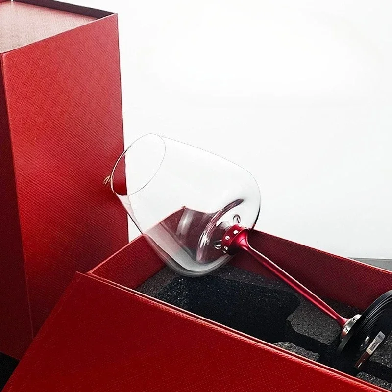 

Waltz rotating crystal glass red wine glass red bow tie light luxury gyro wine glass