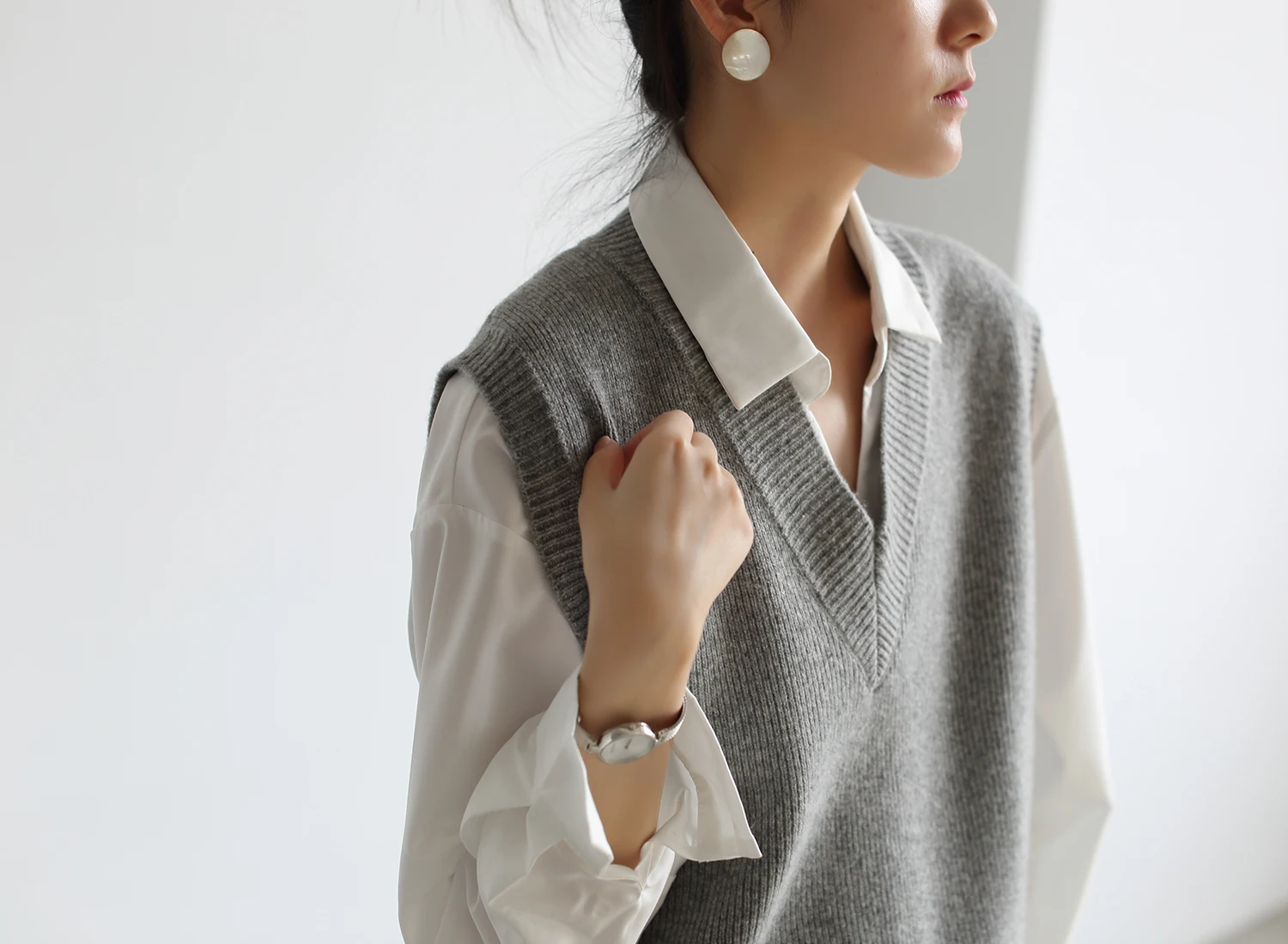 

Женский вязаный шерстяной жилет Saaltace Le Sea, многослойный топ с V-образным вырезом, весна-осень, модная верхняя одежда из 00% шерсти