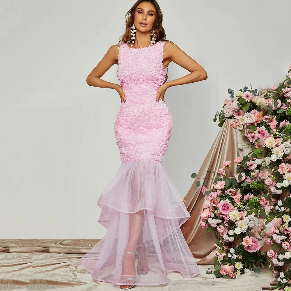 Charming Sleeveless Mermaid Evening Dress Scoop Neck with Lace and Tulle Floor Length Tiered Sheath Illusion Customized Gowns