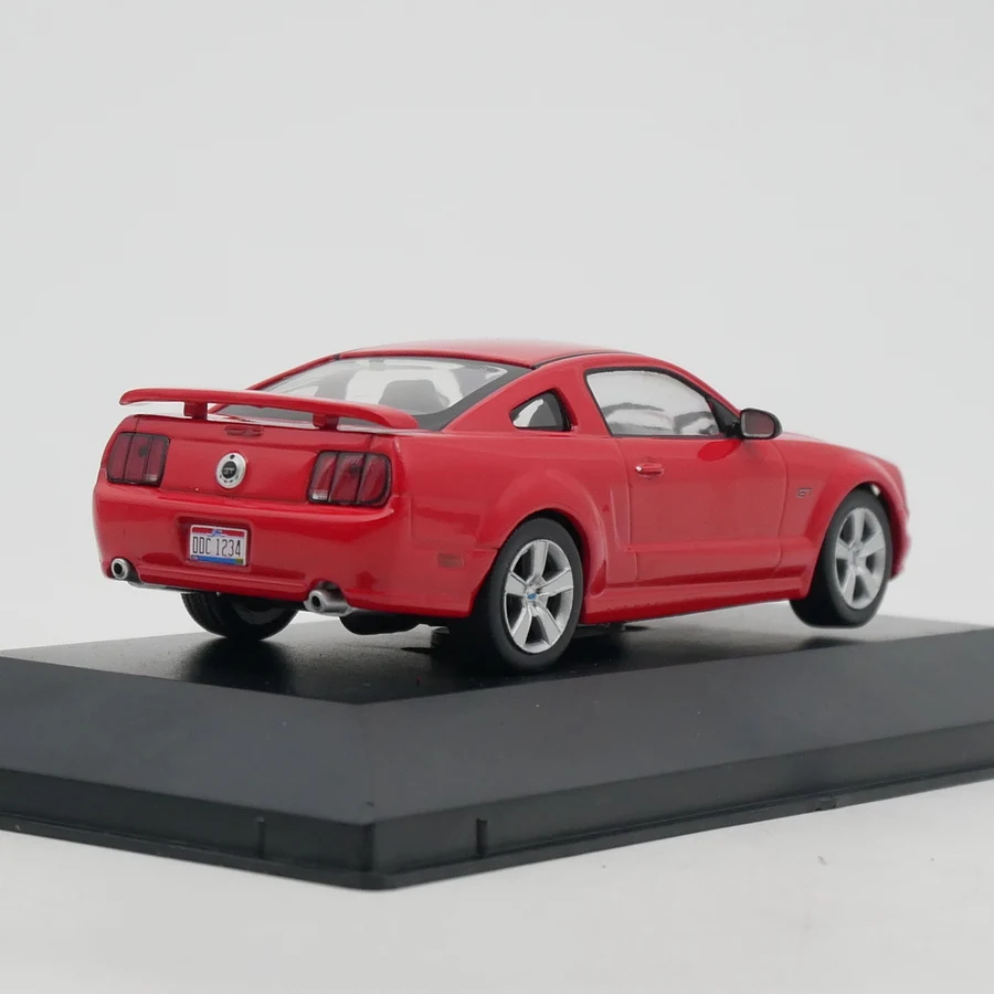 Druckguss-Ixo, Maßstab 1:43 Ford Mustang GT 2005, Legierung, Automodell, Sammlerstück, Spielzeug, Geschenk, Souvenir, Display-Ornament