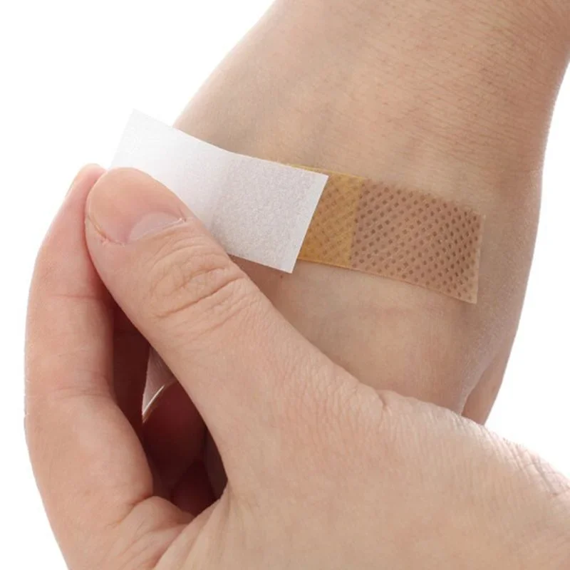 100pcs/set Nonwovens Band Aid Breathable Skin Patch  Dressing Tape Strips Wound Plaster for Children Adhesive Bandages