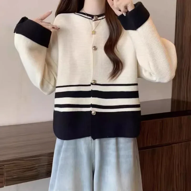 2024 Women's round Neck Sweater Long Sleeve Autumn and Winter New Soft Glutinous Loose Color Matching Striped Knitted Cardigan