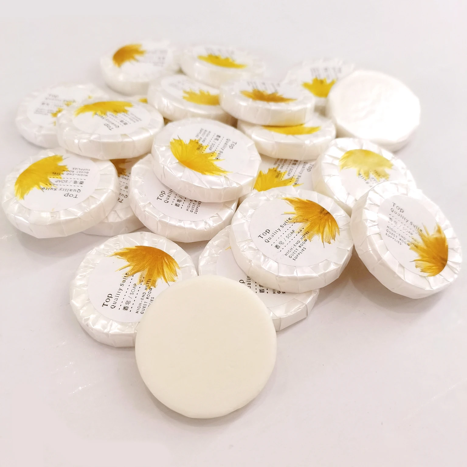 Free Fast Shipping 30Pieces/box 10g(0.35ounce) Travel Mini Size Round Soap for Hotel Outdoor Activities Camping Hike Wholesale