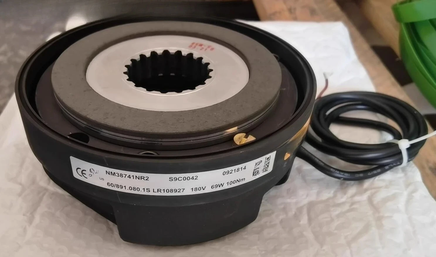 NM38741NR2  new and original  Brake