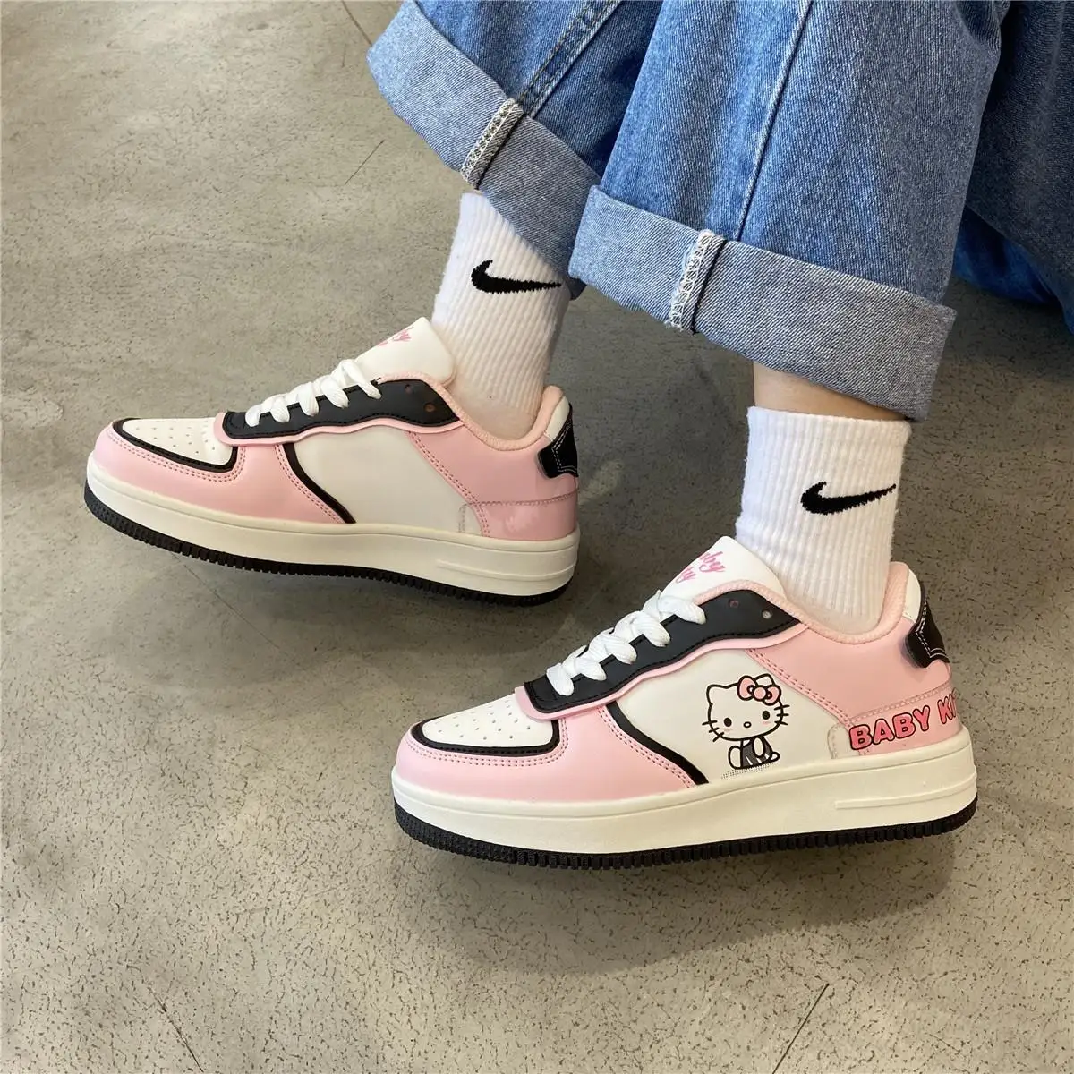 Sanrio HelloKitty Kuromi Kawaii Women\'s Shoes Fashion Breathable Sneaker Leather Cartoon Cute Female Sneakers