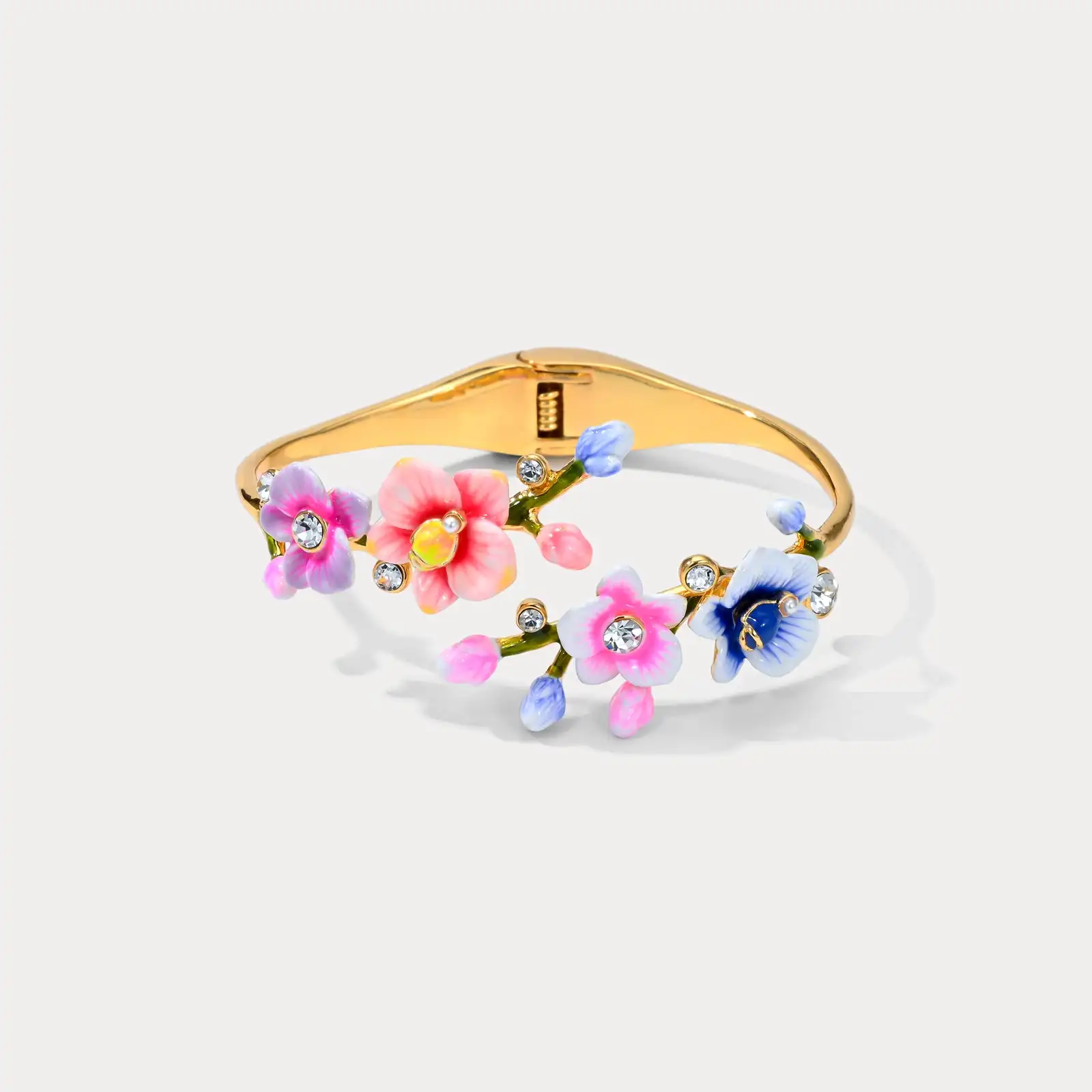 Advanced Temperament Orchid Bangle Fashion Sprung openable Design Offering A Comfor 18K Gold Plated Perfect Gift for Women