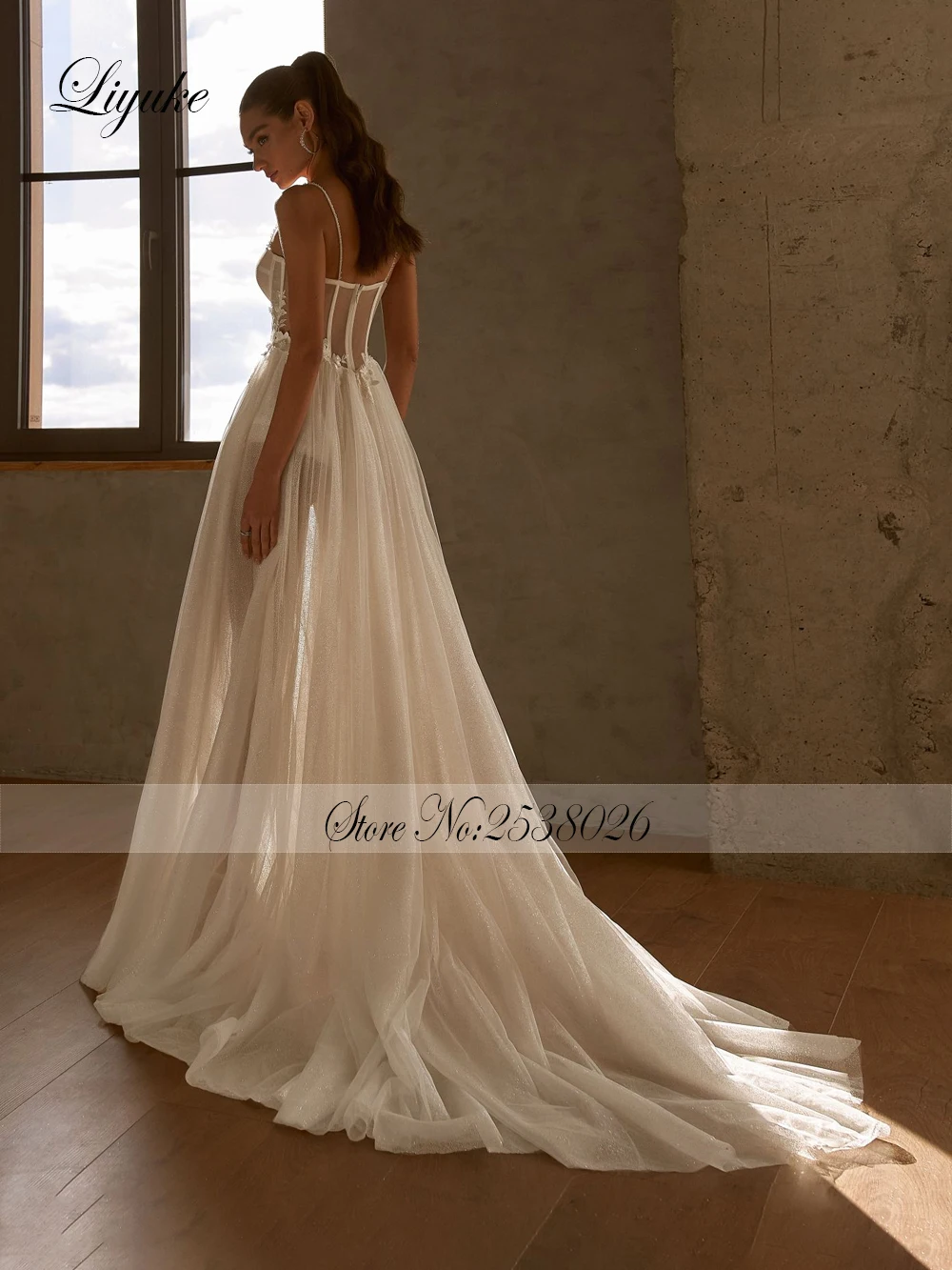 Liyuke Customize Made Sexy Front Split A-Line Wedding Dress Spaghetti Straps Sweetheart Bridal Gown