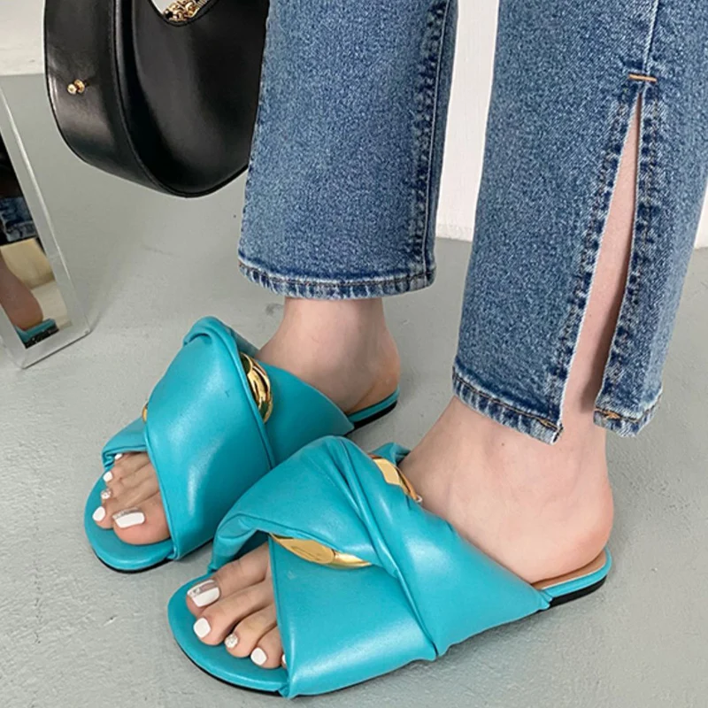 Ladies Indoor Slippers Women Flip Flop Summer Shoes New 2022 Metal Decoration Female Shoes Outside Slides Flats Rubber Slippers