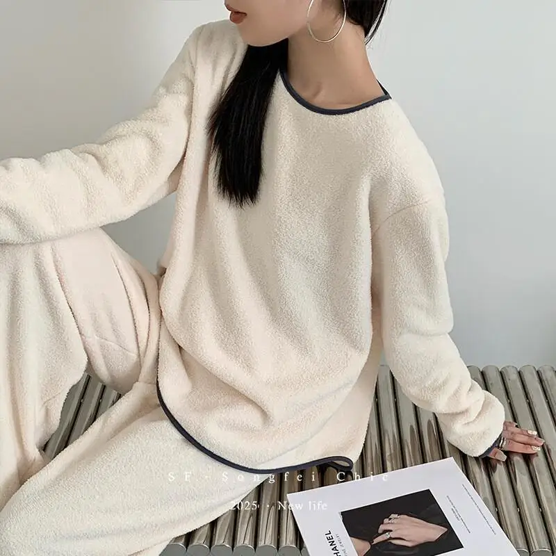 

Girl Winter Homewear Minimalist Pullover Pajama Set Women Loose Fleece Loungewear Two Piece Nightwear Women's Pajama Set