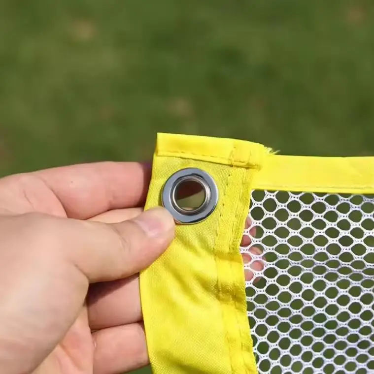 ตาข่ายเป้าหมายฟุตบอลขนาดมาตรฐาน 1 ชิ้น ตาข่ายฝึกซ้อมความแม่นยำในการยิงประตู ตาข่ายเป้าหมายฟุตบอลแบบพับได้ 2025