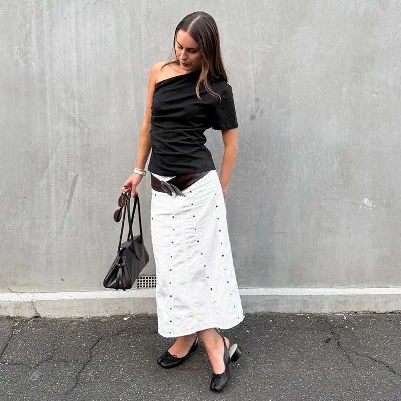 صيف جديد لون نقي سترة غير رسمية تي شيرت المرأة واحدة الكتف أعلى القطن قصير الأكمام واحد الكتف العنق المألوف