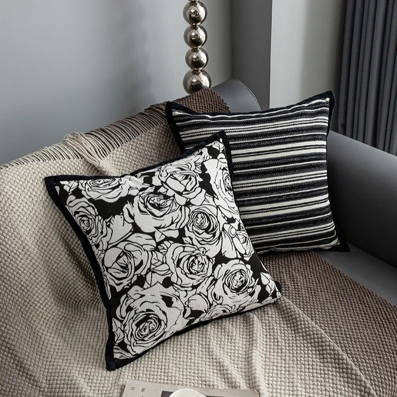 Light Luxury Black and White Cushion Cover Geometric Jacquard Design Sense Pillow Covers Decorative Modern Home Sofa Pillow Case