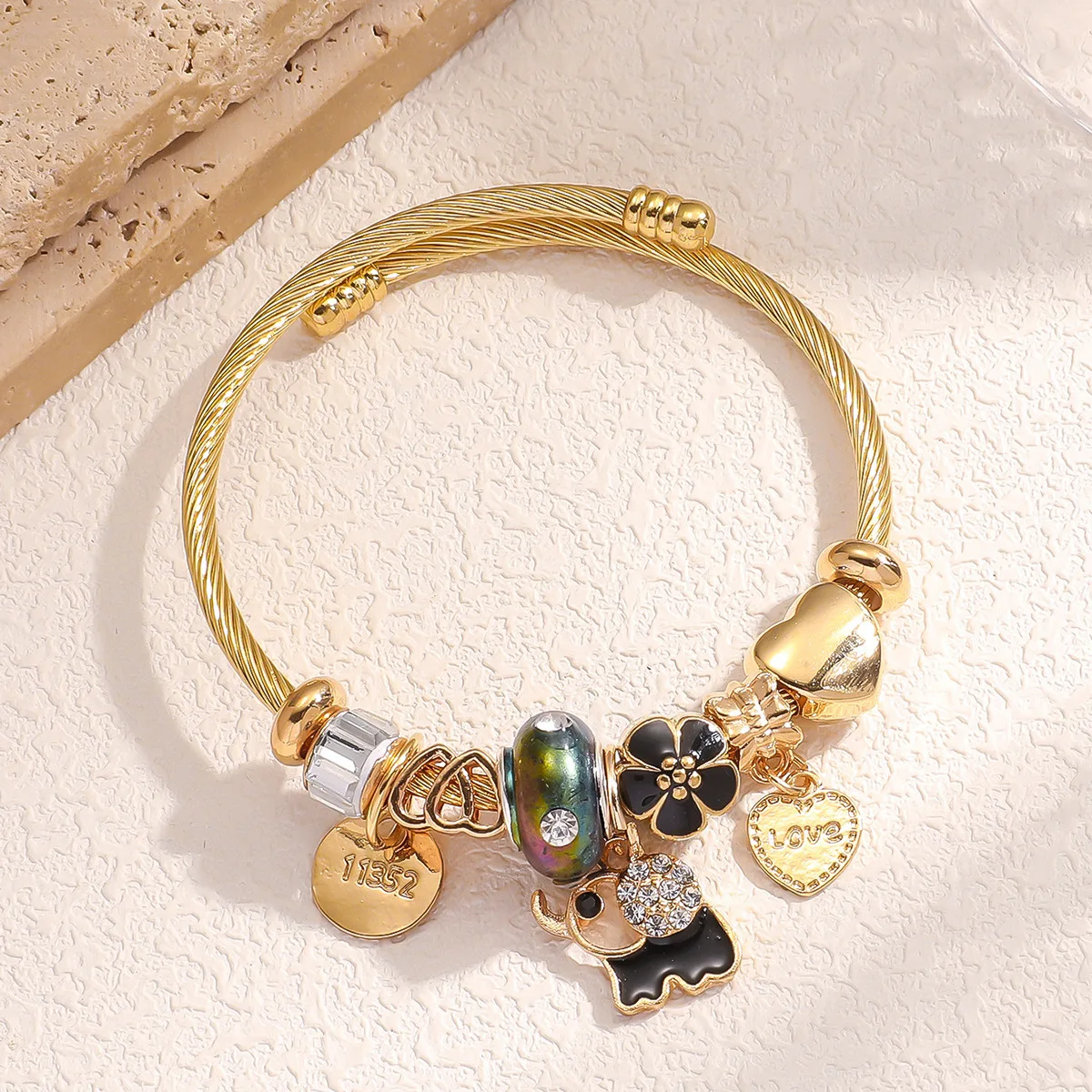 

1PC Fashion Women's Stainless Steel Multi Element Accessory Pan Family Bracelet Suitable for Daily Wear, Party and Festival Gift