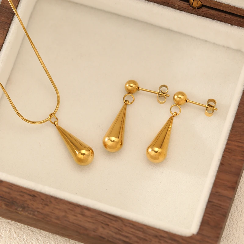 EILIECK 316L Edelstahl Tropfenförmiges Herz Halskette Armband Ohrringe Set für Frauen Trendiger Goldener Schimmer Wasserdichter Schmuck Geschenk – Detail 16