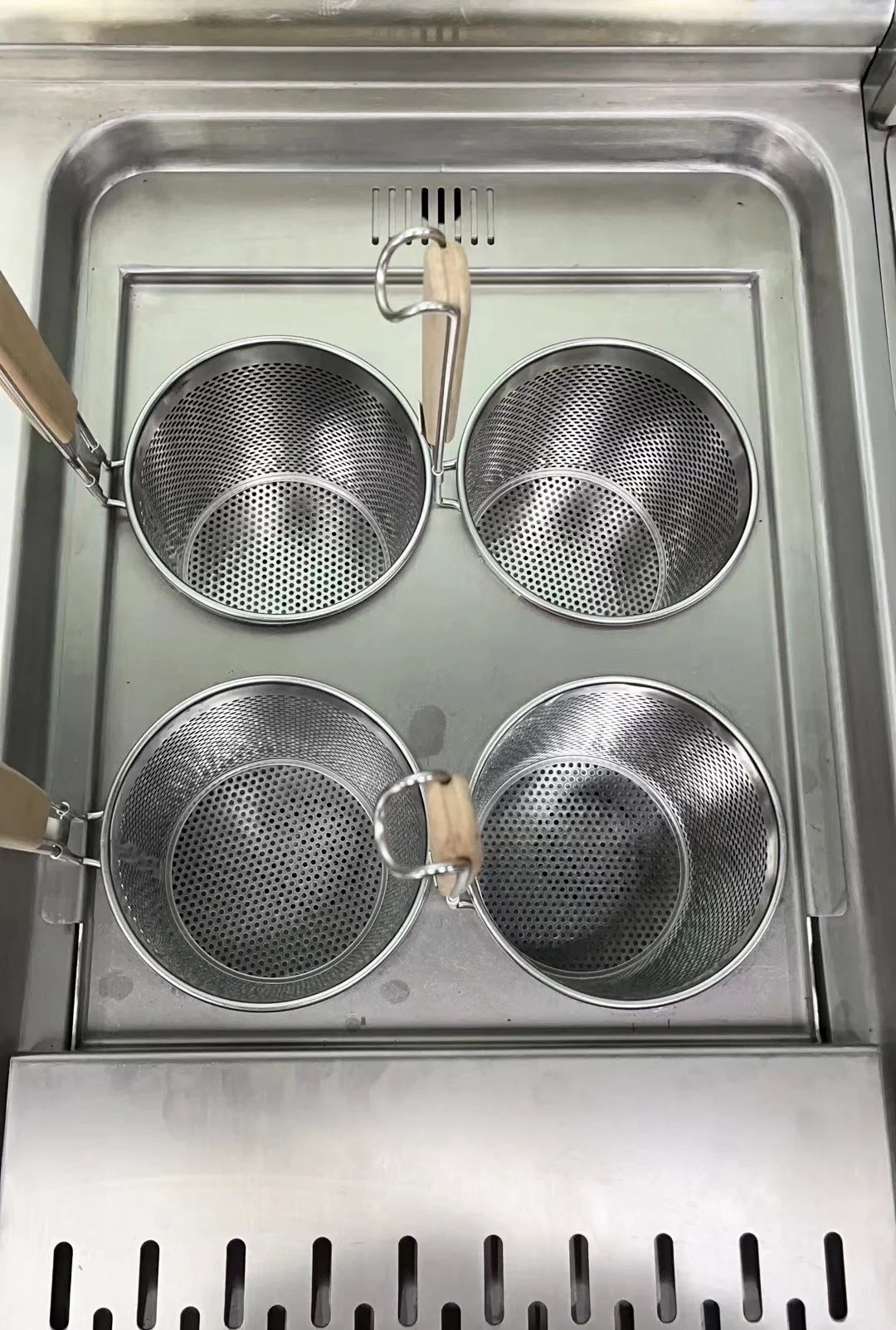 Highly Efficient Commercial Floor Standing Stainless Steel Gas Noodle Cooking Warmer Pasta Boiler With Cabinet