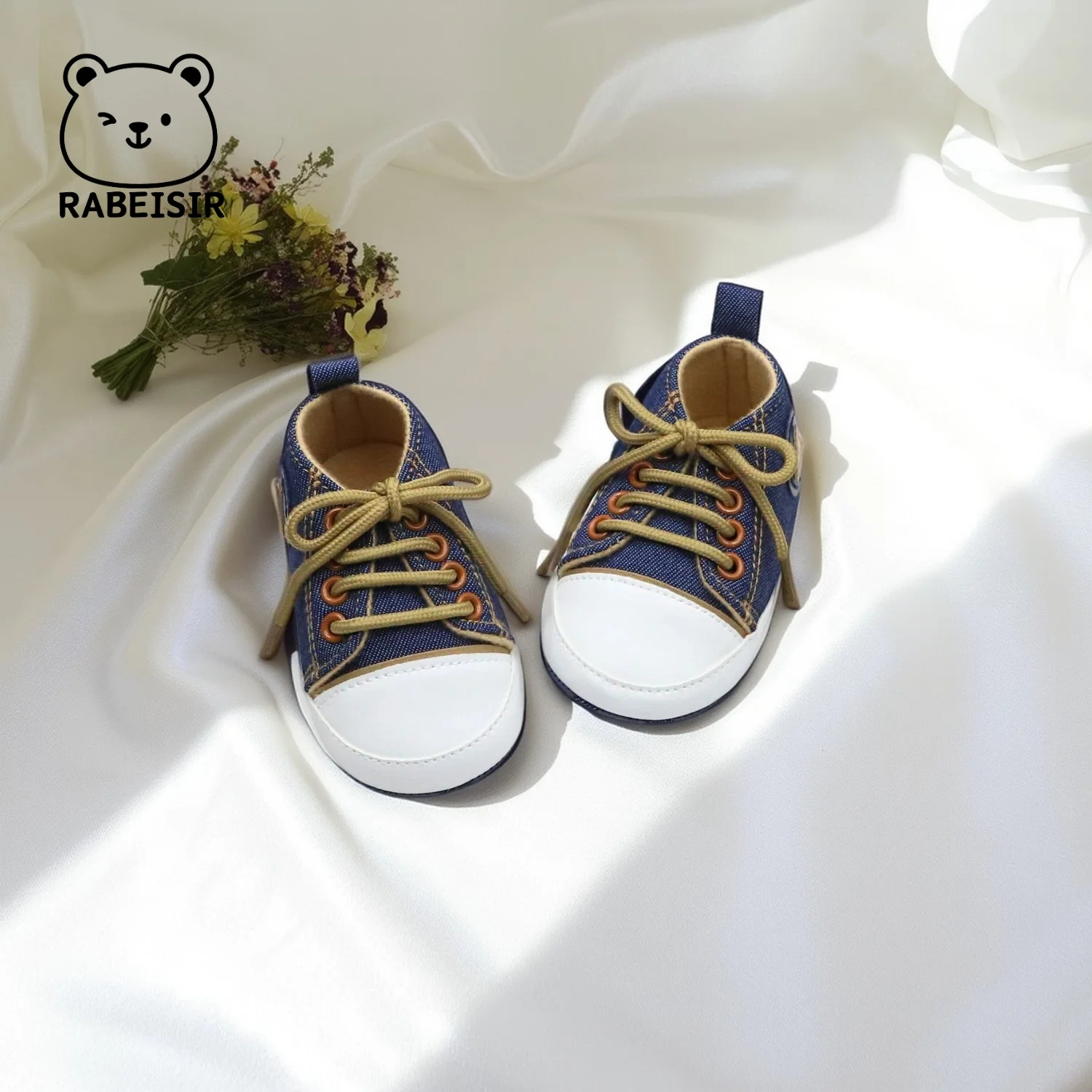 طفل رضيع حذاء قماش أحذية عالية الجودة 0-18 أشهر طفل حذاء طفل صغير حذاء قماش الدنيم خفيفة الوزن عدم الانزلاق عادية تنوعا