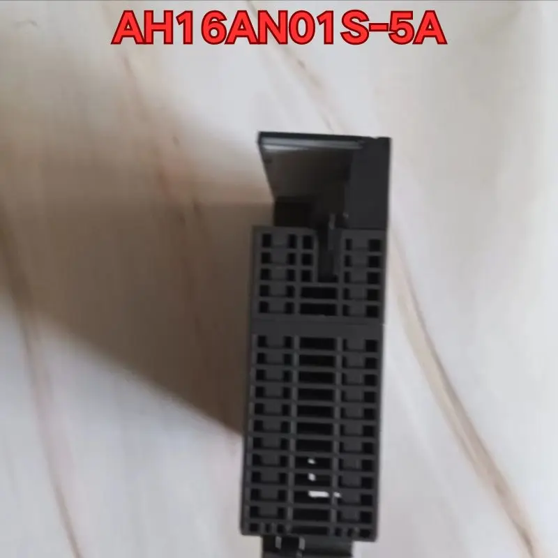 Second-hand PLC module AH16AN01S-5A function test is normal Latest quotation in September 2026