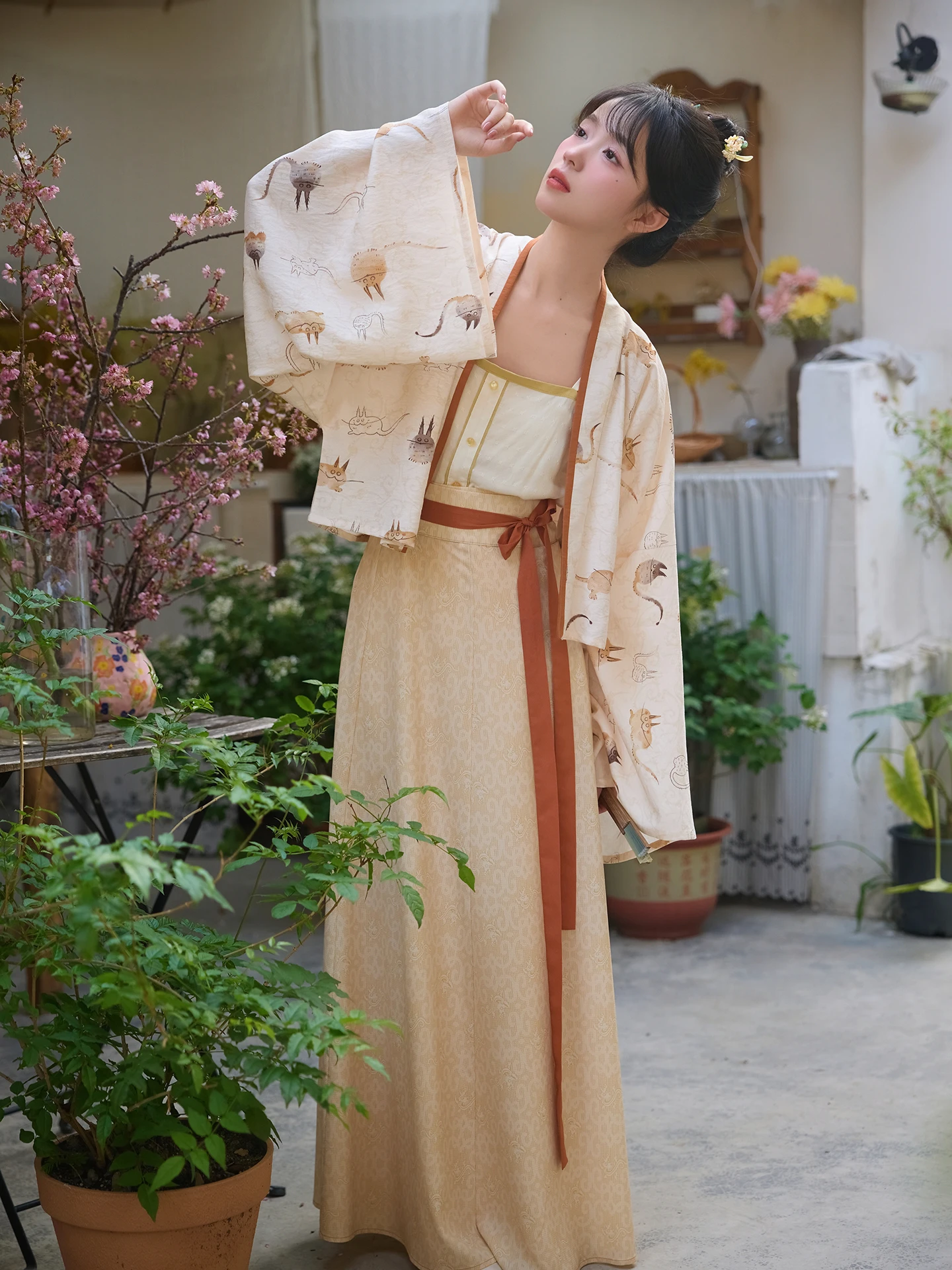 

Tang Dynasty Style Pattern Hanfu Women's Clothing Eight Pieces Skirt Sanhua Liunü Faamen Temple Shirt