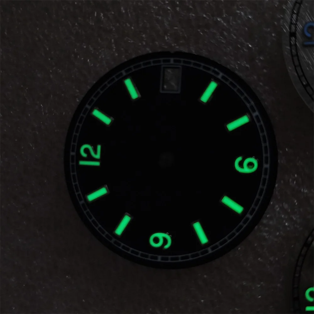 قرص نيزك بنمط 28.5 ملم NH35 قرص ساعة مع مقياس رقمي ملحقات ساعة مضيئة باللون الأخضر لحركة NH35/NH36
