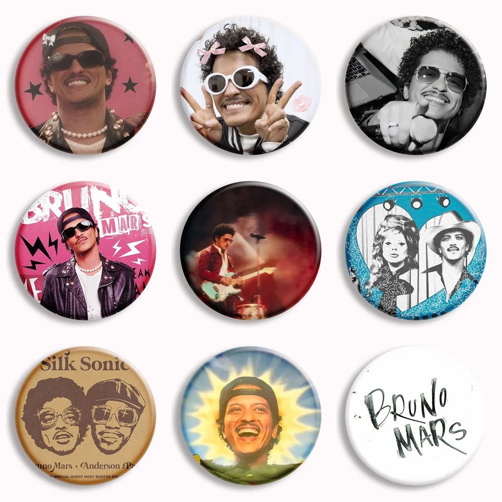 Rap Singer Cool Bruno Mars Pin de botón suave R & B Singer broche sónico de seda insignia bolsa decoración accesorios Fans coleccionar regalos de amigos