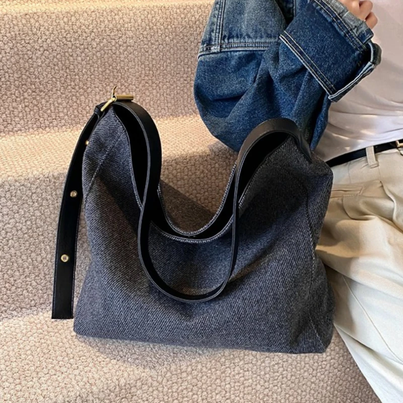 Large Capacity Solid Luxury Youth Tote Bag Commuter Lazy Women's Bucket Bag 2024 Hot Sale Casual Versatile Underarm Shoulder Bag