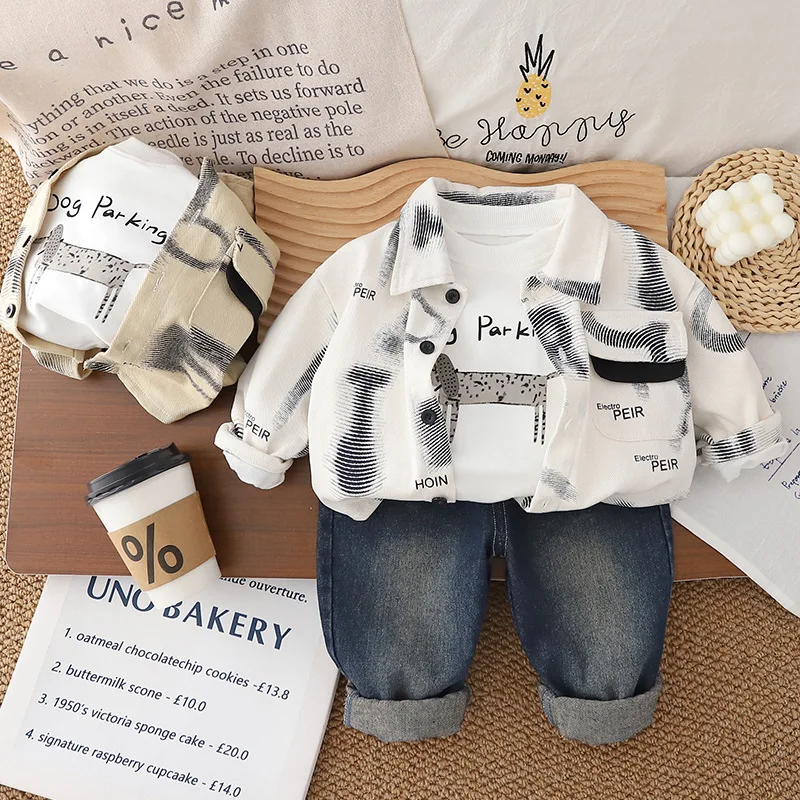 

2025 New Autumn Children's Fashionable Pure Cotton T-shirt Collar Jacket and Solid Color Jeans Three Piece Set