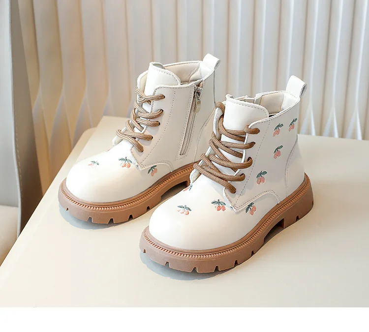 Weichsohlen-Stiefel aus besticktem PU-Leder für Mädchen, Frühling/Herbst, rutschfeste kurze Stiefel, leichte, bequeme Freizeitschuhe für Kinder. – Detail 12