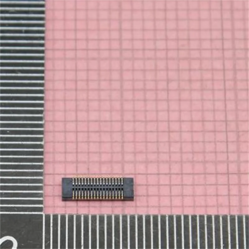 1Pcs/Lot   DF40C-34DS-0.4V(51)  HIROSE connector Center Strip Contacts，Receptacle 400μm 2 34pin 1.5mm 1.45mm 51nm