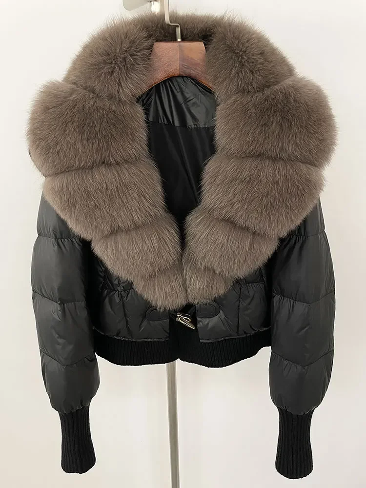 2025 Nuovo abbigliamento invernale Piumino d'anatra bianco Moda donna Calda piumino corto LadyNatural Giacca in pelliccia di volpe femminile