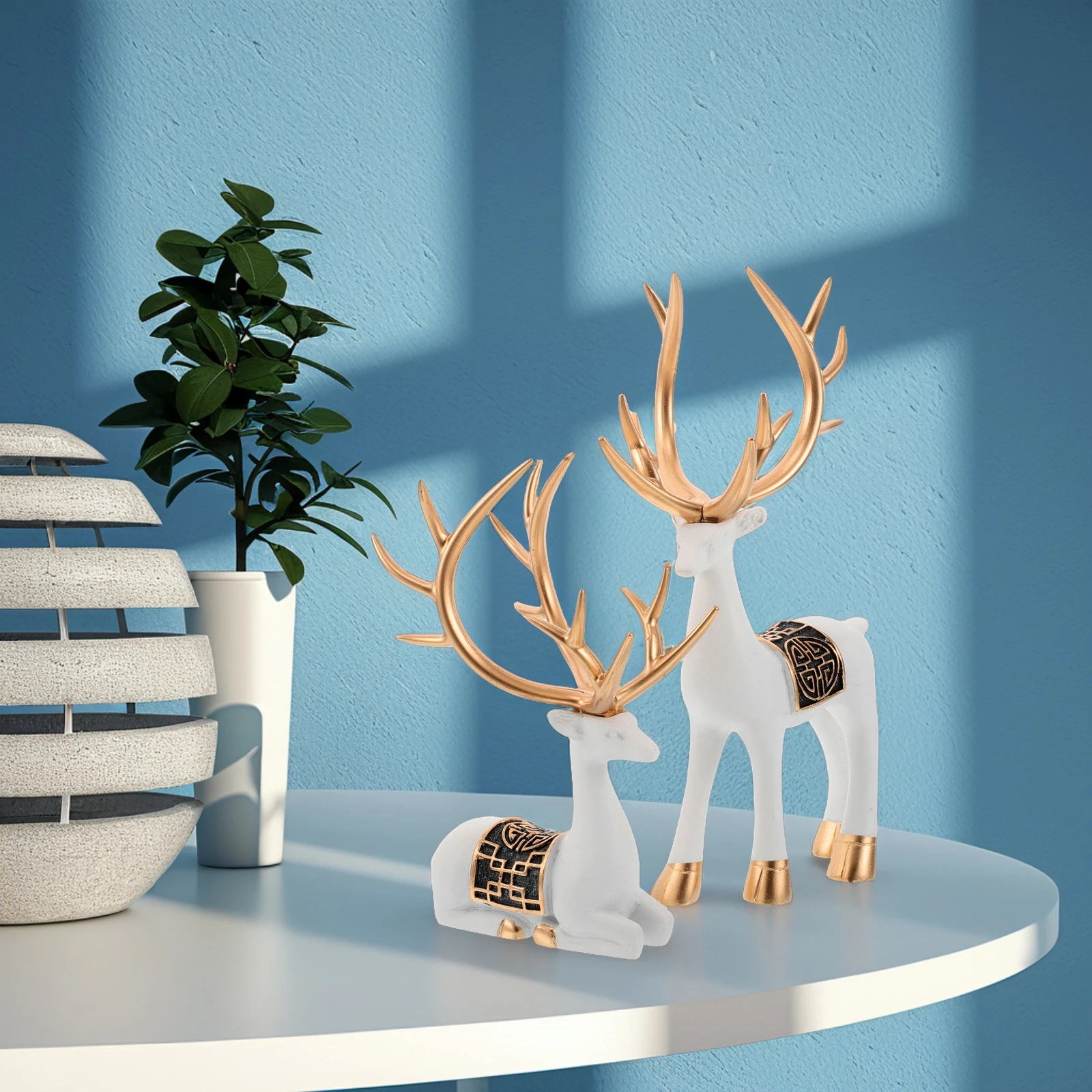 

RV Home Decor Deer Statues Ceramic Reindeer Figurines Elegant Desk Tabletop Ornaments Modern Bedroom Craft Animal Decoration