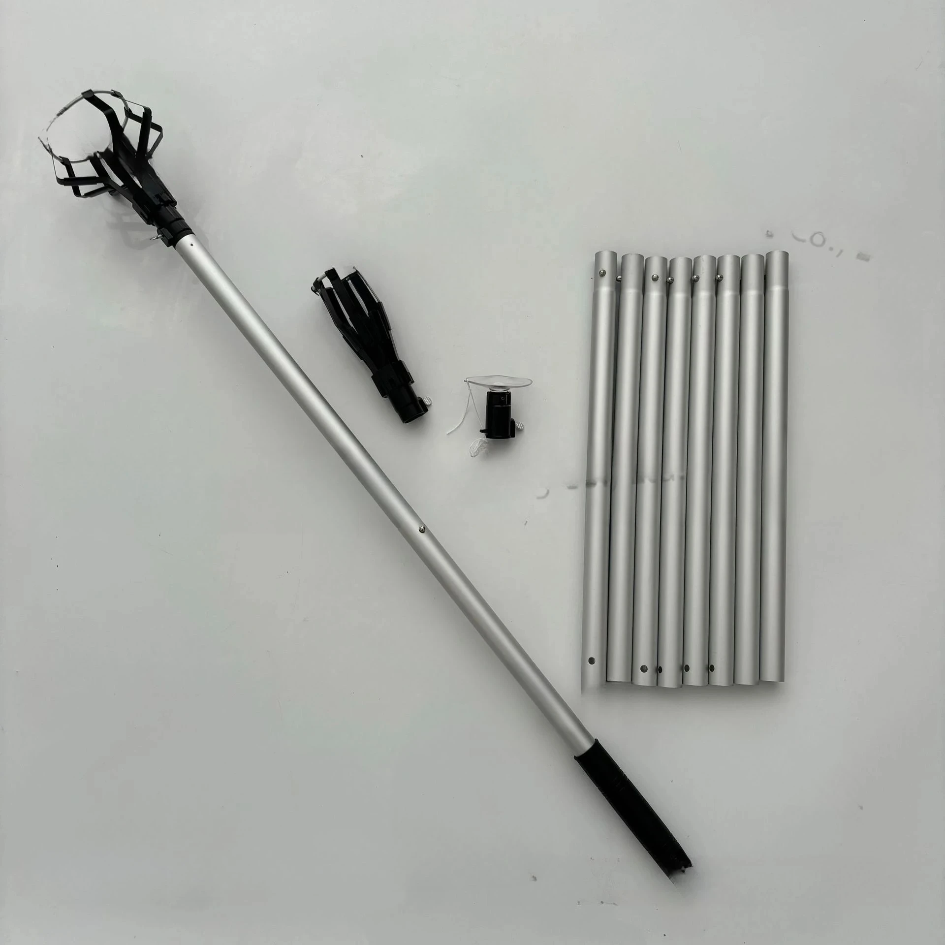 High-altitude light bulb changing artifact fruit picker suction cup light picker three-piece set extended telescopic aluminum ro