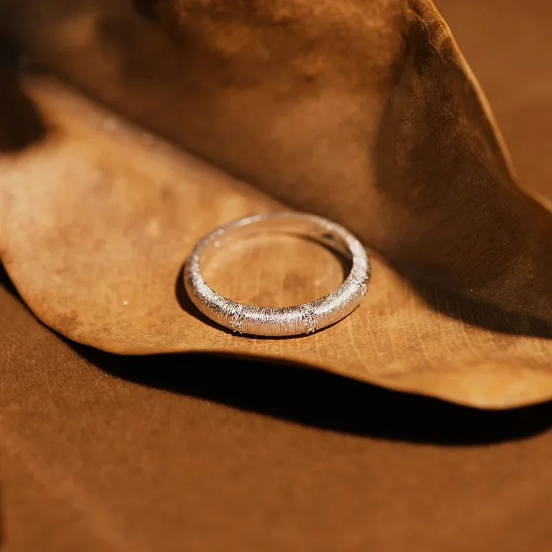 Bague Brossée en Satin, Large et Étroite, Incrustée de Zwords sur Argent 925, Anneau Médiéval, Vintage Français et poumons, Doigt d'Amoureux