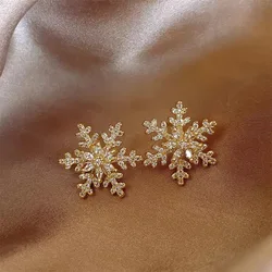 Christmas snow light luxury high-grade temperament earrings female 2024 explosive exquisite unique autumn and winter earrings