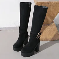 Bottes imperméables à talons hauts et plateforme, nouveau style automne/hiver 2026, avec boucles réglables, longueur genou. 1