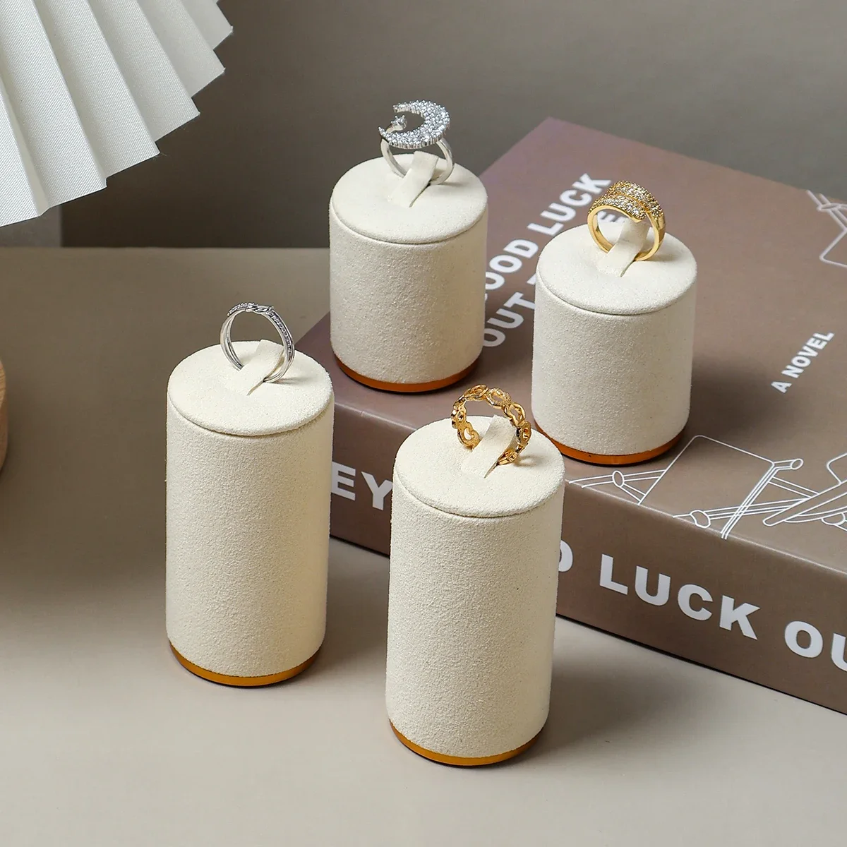 

1pc ultra-fiber ring display stand, velvet high and low ring metal base, jewelry tower, jewelry storage jewelry rack