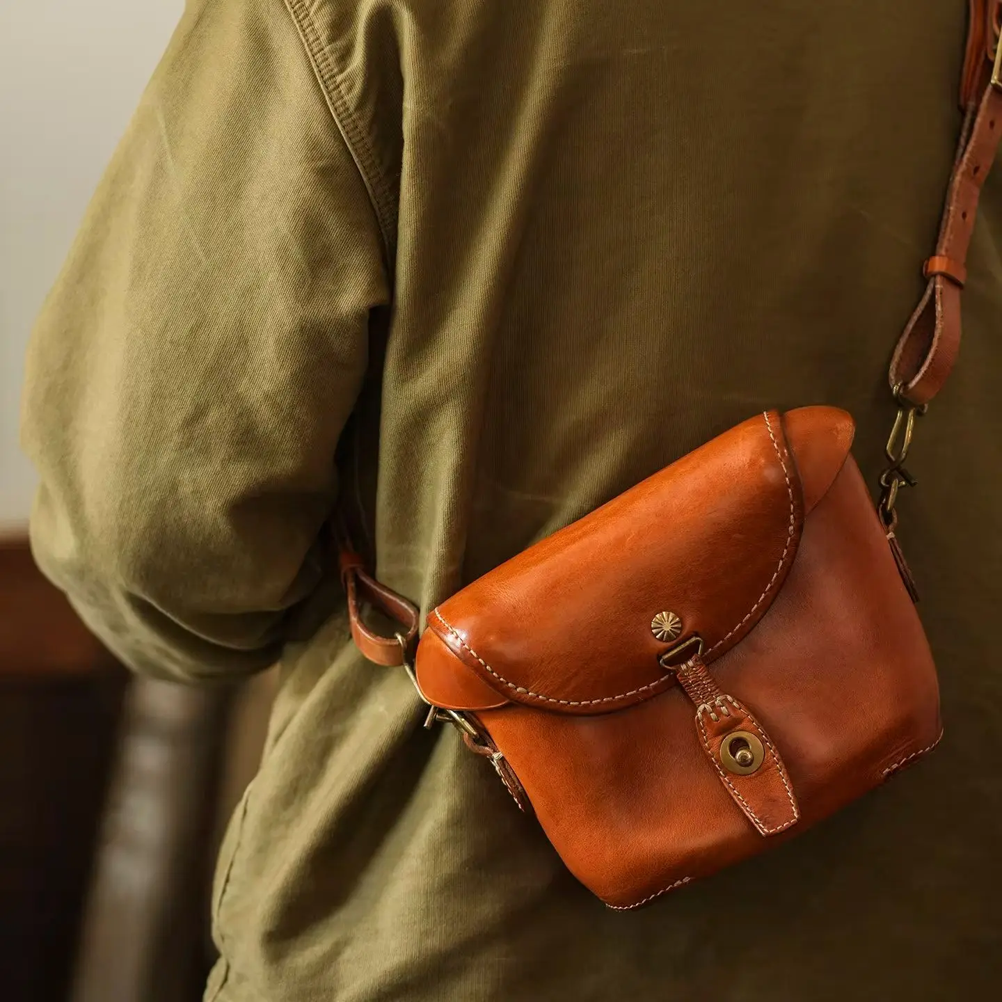 fashion designer handmade genuine leather men's small crossbody bag casual high quality first layer cowhide shoulder bag