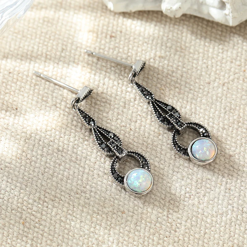 Vintage Women's Water Droplet Earrings Inlay Synthetic Zircon Versatile Pendant Earrings  Banquet Party Jewelry Accessory
