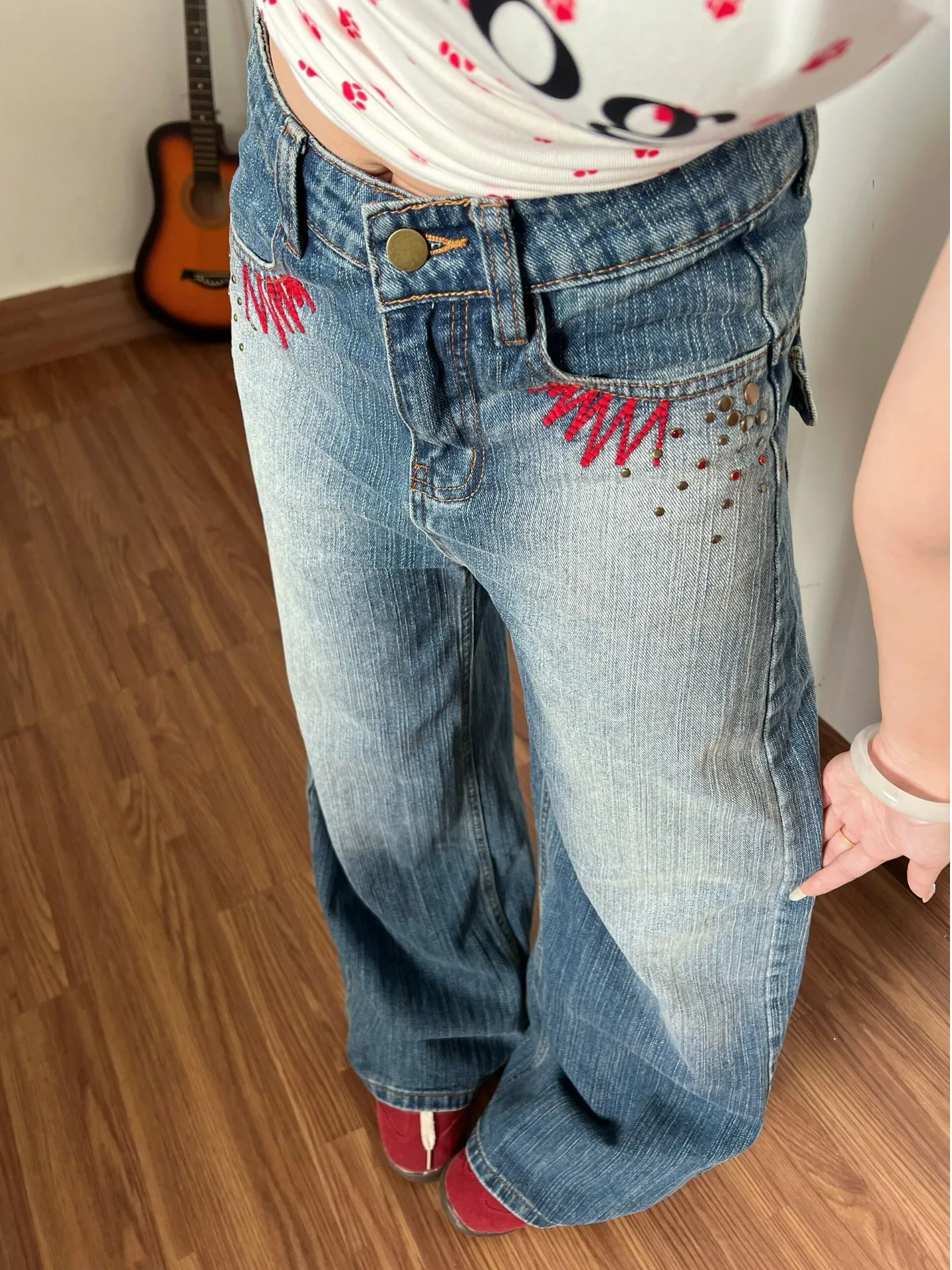 Retro American Embroidered Denim Jeans Women Summer Slimming Loose Wide Leg Straight Cut Pants High Waist Sequin Detail