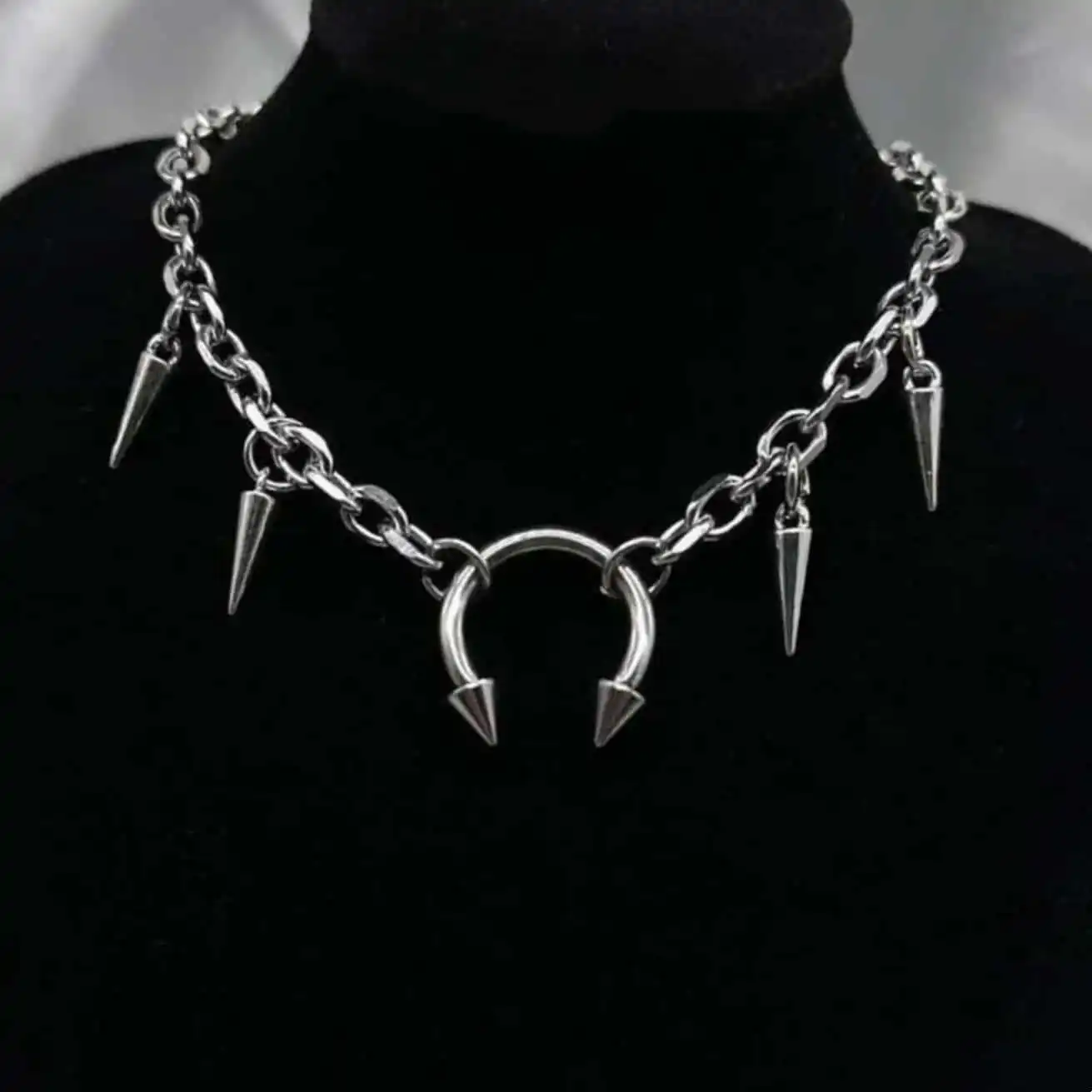 

Vampire Moon Choker Necklace Jewellery Chunky Spiked Chain Curved Spiked Barbell Pendant Chain Necklace, Spike Choker