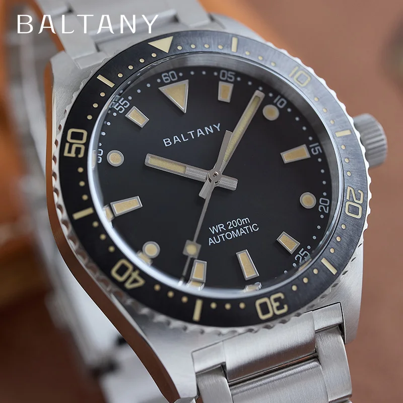 Baltany Vintage Diver Watches Ceramic Bezel NH38 Automatic 20BAR Sapphire Crystal Luminous Brushed Bracelect Retro Sports Watch